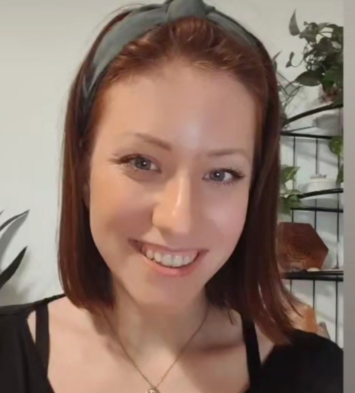 Artist Nadja Kalina - Malen mit Rotwein